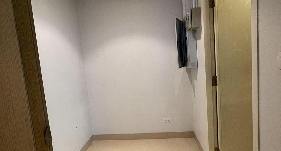Wohnung zur Miete mit 3 Zimmer in Khlong Toei, Bangkok