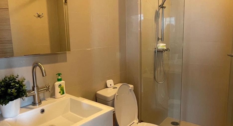 Condo en alquiler de 2 habitaciones en Khlong San, Bangkok