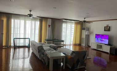 For rent 3 bedrooms apartment in Khlong Toei, Bangkok