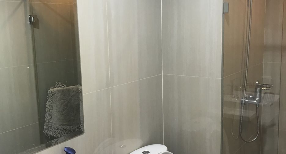 Аренда 2 спальни кондо в Щаттхана, Бангкок