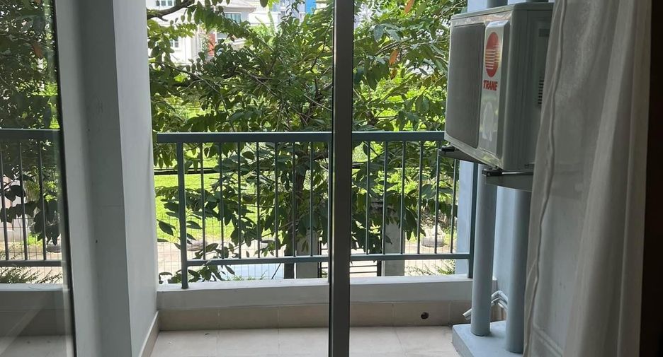For rent 1 bed condo in Huai Khwang, Bangkok