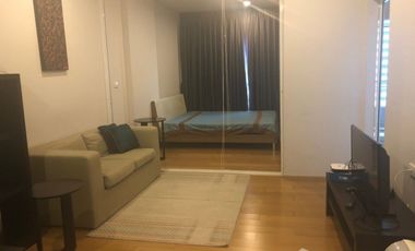 À louer 1 chambre condo à Khlong San, Bangkok