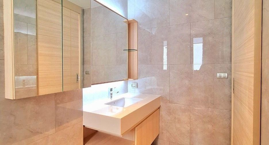Apartamento en alquiler de 2 habitaciones en Mueang Samut Prakan, Samut Prakan