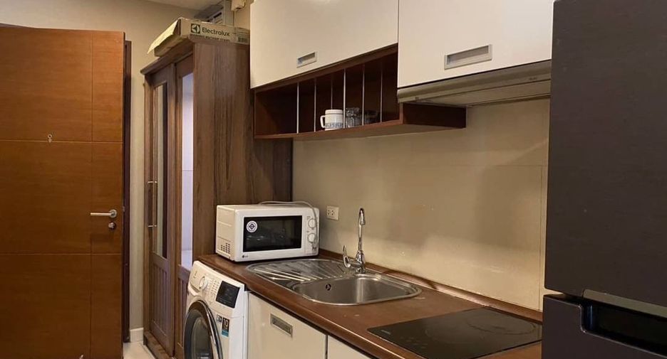 For rent 1 bed condo in Watthana, Bangkok