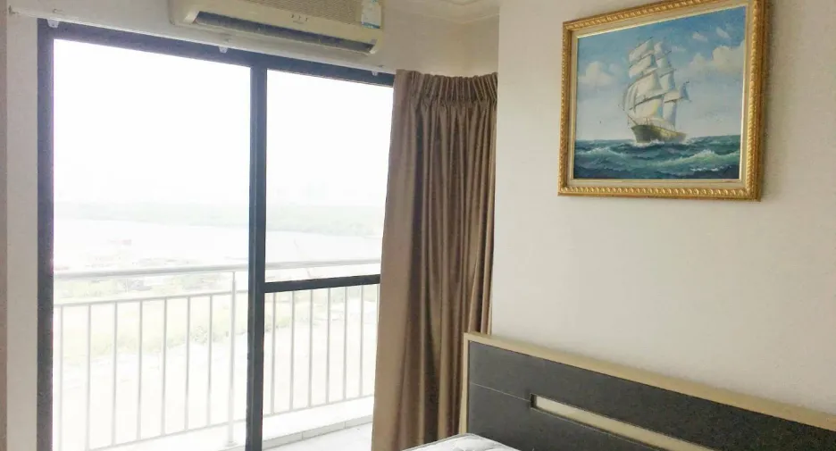 For rent 2 bedrooms condo in Yan Nawa, Bangkok