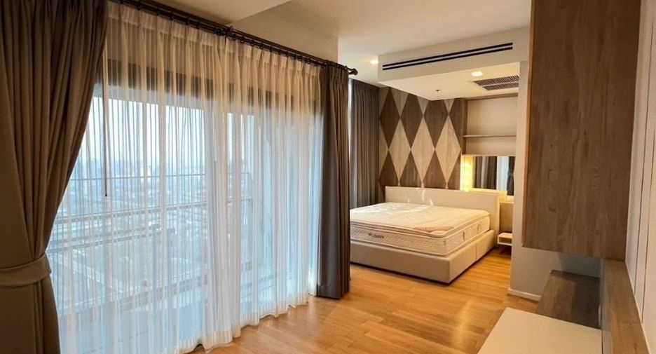 Wohnung zur Miete mit 3 Zimmer in Watthana, Bangkok