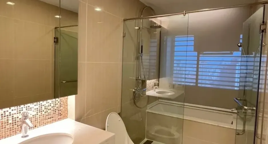 Wohnung zur Miete mit 3 Zimmer in Watthana, Bangkok