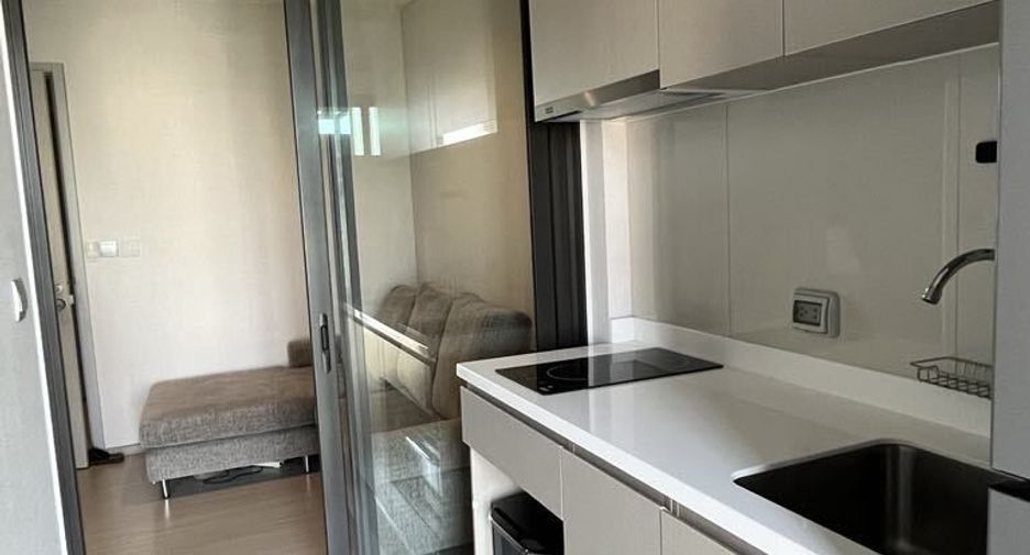 Condo en alquiler de 1 habitaciones en Phra Khanong, Bangkok