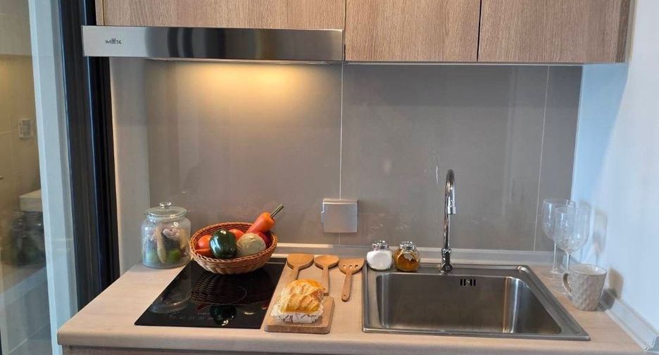 For rent 1 bed condo in Khlong Toei, Bangkok