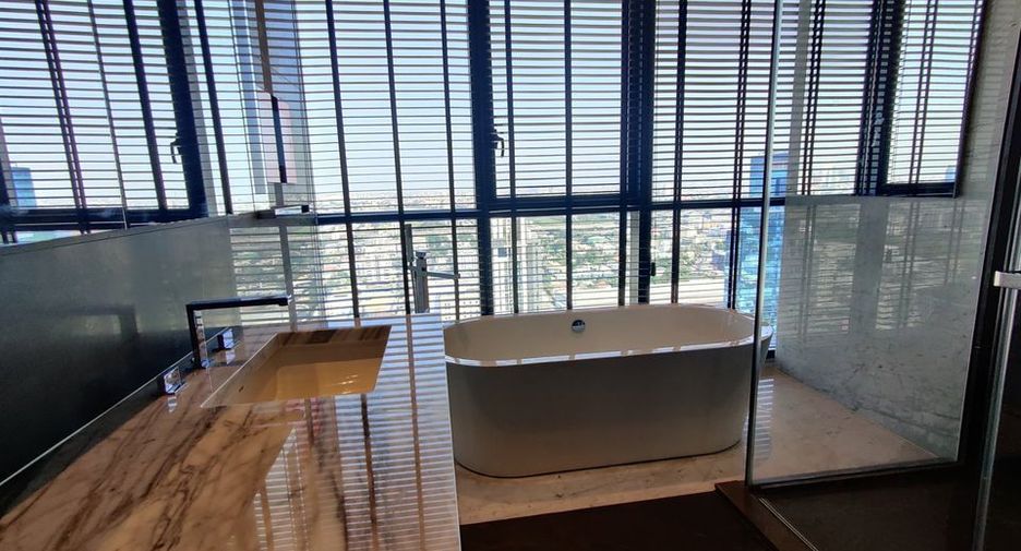 For rent 3 ベッドルーム condo in Watthana, Bangkok