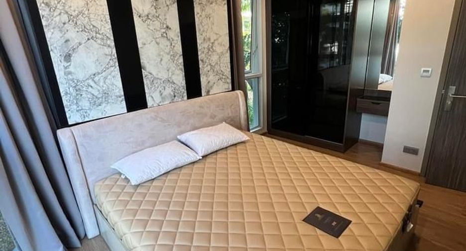 For rent 2 bedrooms condo in Watthana, Bangkok