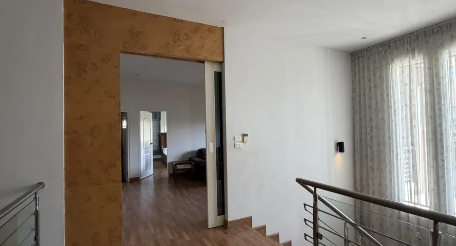 Casa en venta de 4 habitaciones en Hang Dong, Chiang Mai