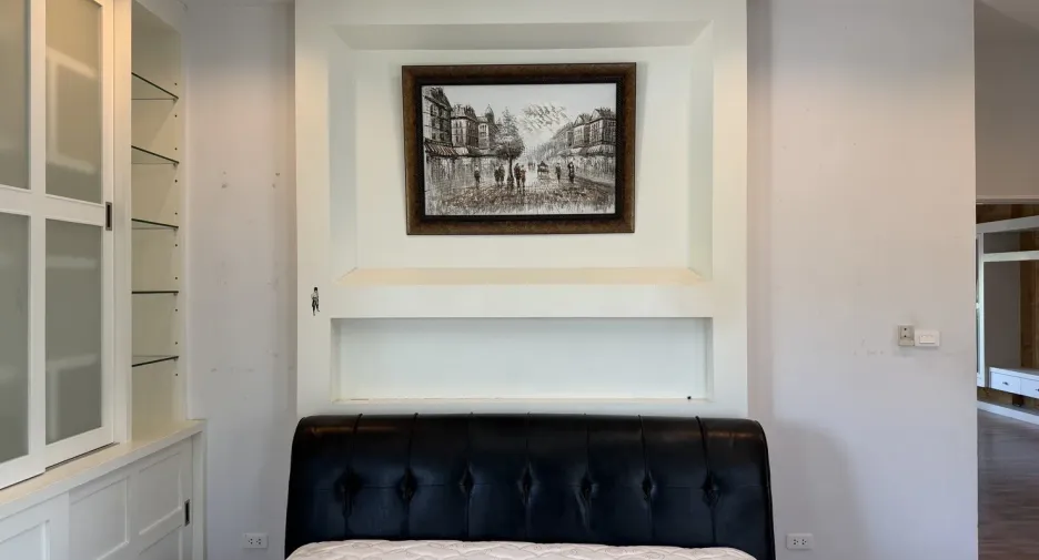 Casa en venta de 4 habitaciones en Hang Dong, Chiang Mai
