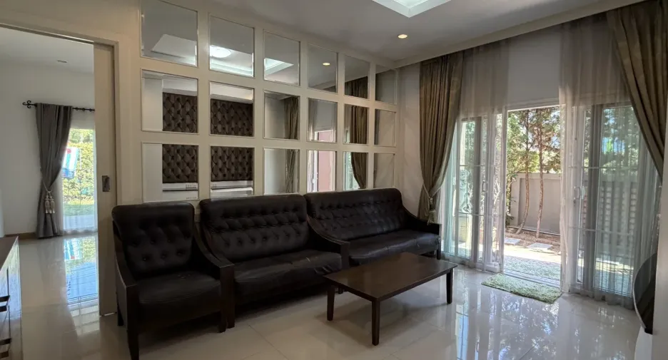 Casa en venta de 4 habitaciones en Hang Dong, Chiang Mai