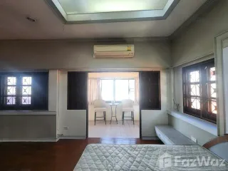 For rent 3 bedrooms house in Bang Khae, Bangkok