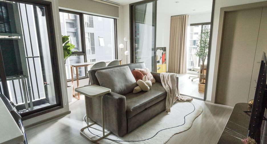 For rent 1 bed condo in Huai Khwang, Bangkok