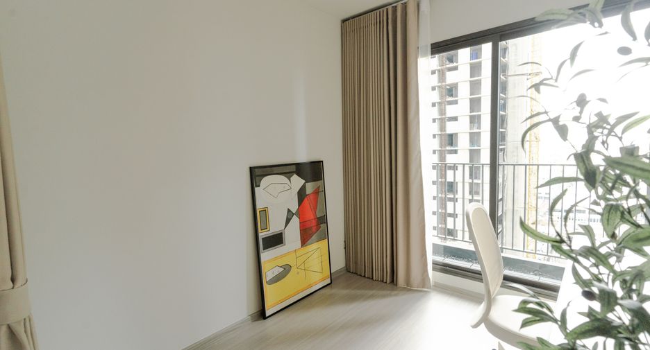 For rent 1 bed condo in Huai Khwang, Bangkok