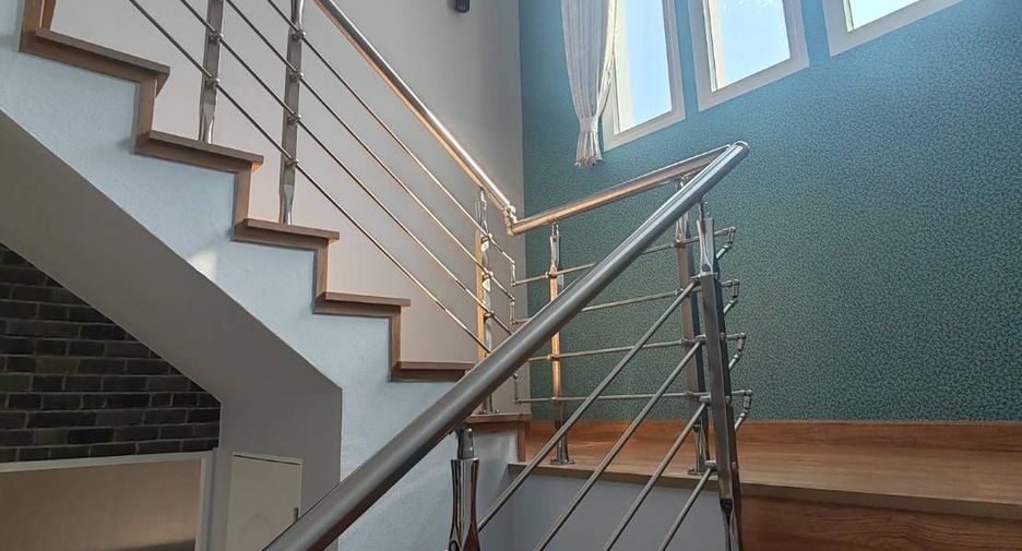 For sale 4 bedrooms house in Hang Dong, Chiang Mai