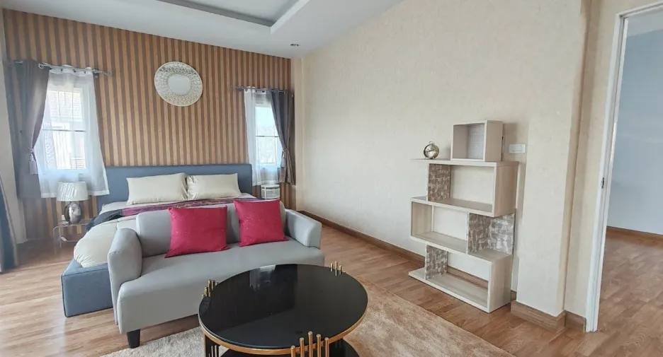 For sale 4 bedrooms house in Hang Dong, Chiang Mai