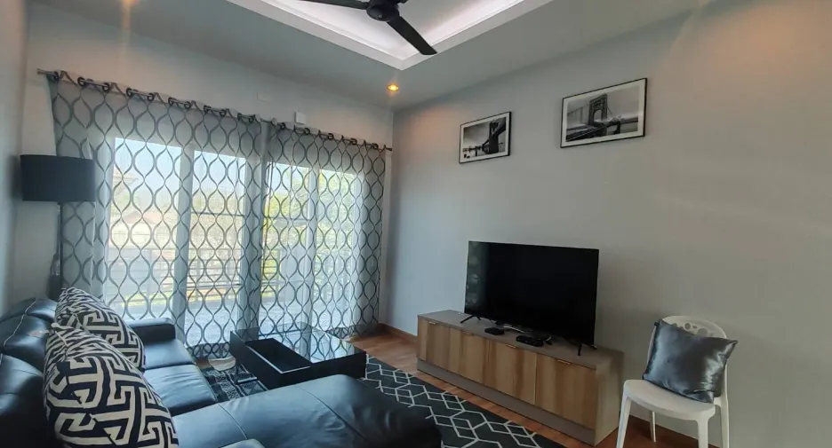 For sale 4 bedrooms house in Hang Dong, Chiang Mai