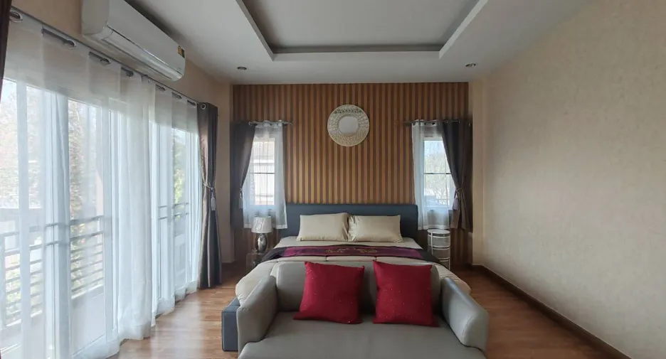 For sale 4 bedrooms house in Hang Dong, Chiang Mai