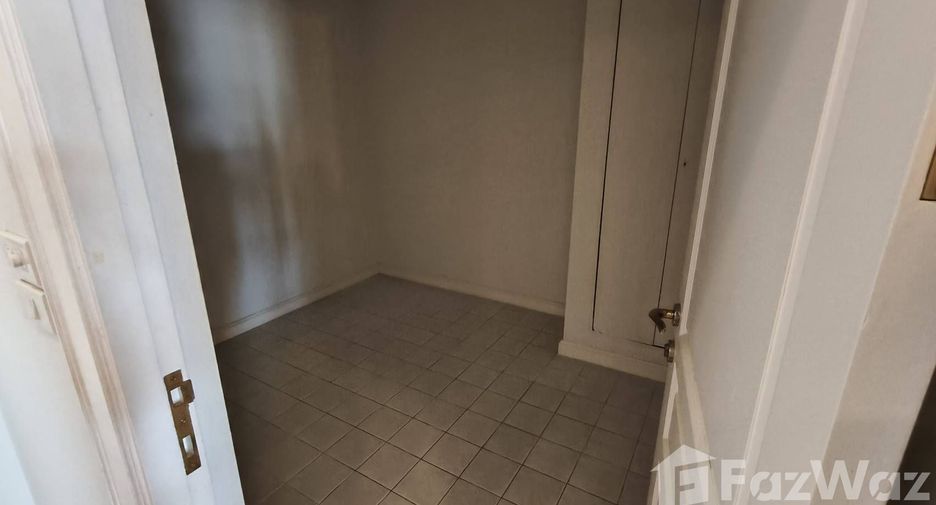 Apartment zur Miete mit 3 Zimmer in Sathon, Bangkok
