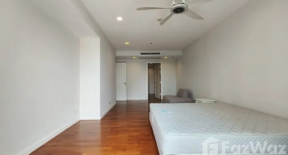 Apartment zur Miete mit 3 Zimmer in Sathon, Bangkok
