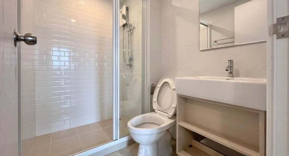 Wohnung zur Miete mit 1 Zimmer in Wang Thonglang, Bangkok