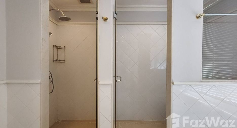 Wohnung zur Miete mit 3 Zimmer in Sathon, Bangkok