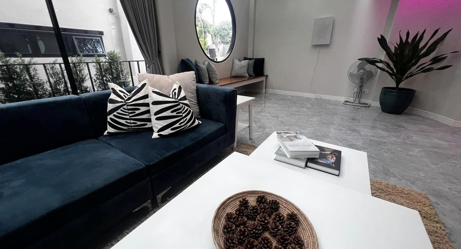 For rent 3 bedrooms house in Lat Krabang, Bangkok