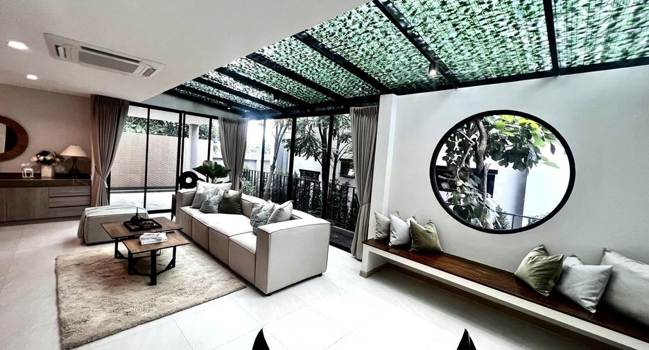 For rent 3 bedrooms house in Lat Krabang, Bangkok