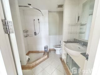 For rent 1 bed condo in Yan Nawa, Bangkok