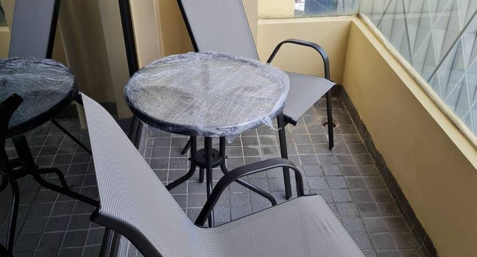 For rent 1 bed condo in Khlong San, Bangkok