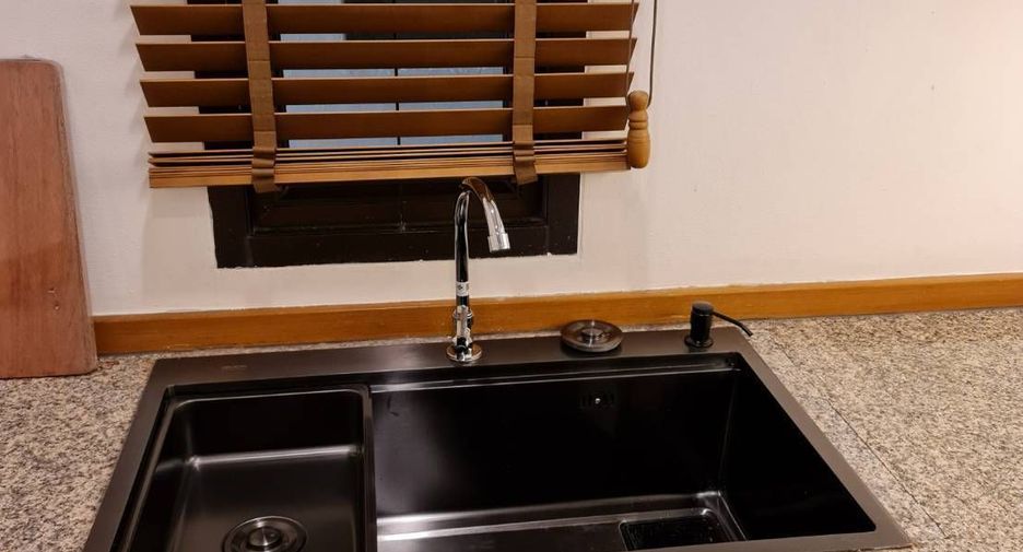 For rent 1 bed condo in Khlong San, Bangkok