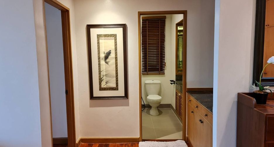 For rent 1 bed condo in Khlong San, Bangkok