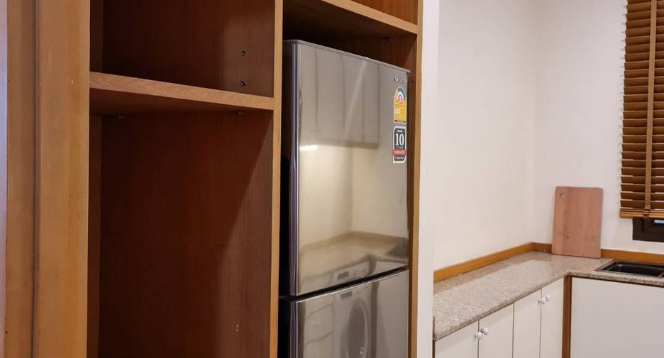 For rent 1 bed condo in Khlong San, Bangkok