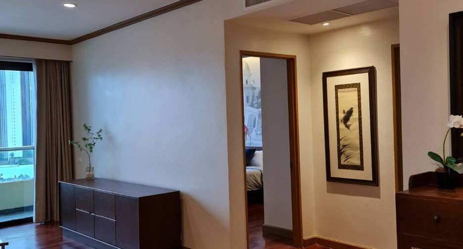 For rent 1 bed condo in Khlong San, Bangkok