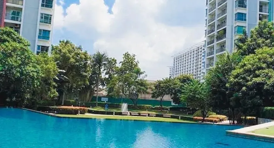 For rent 2 bedrooms condo in Bang Na, Bangkok