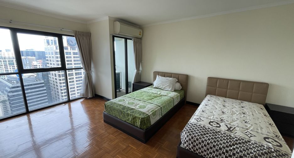 For rent 3 bedrooms condo in Sathon, Bangkok