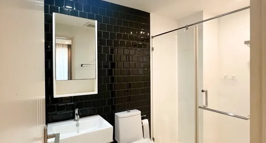 For rent 1 bed condo in Phra Khanong, Bangkok