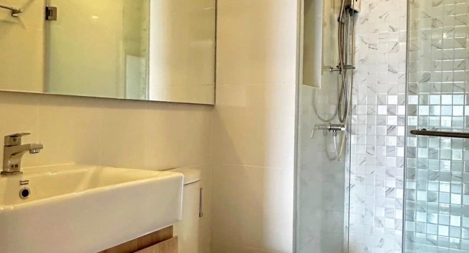 Wohnung zur Miete mit 1 Zimmer in Bang Phlat, Bangkok