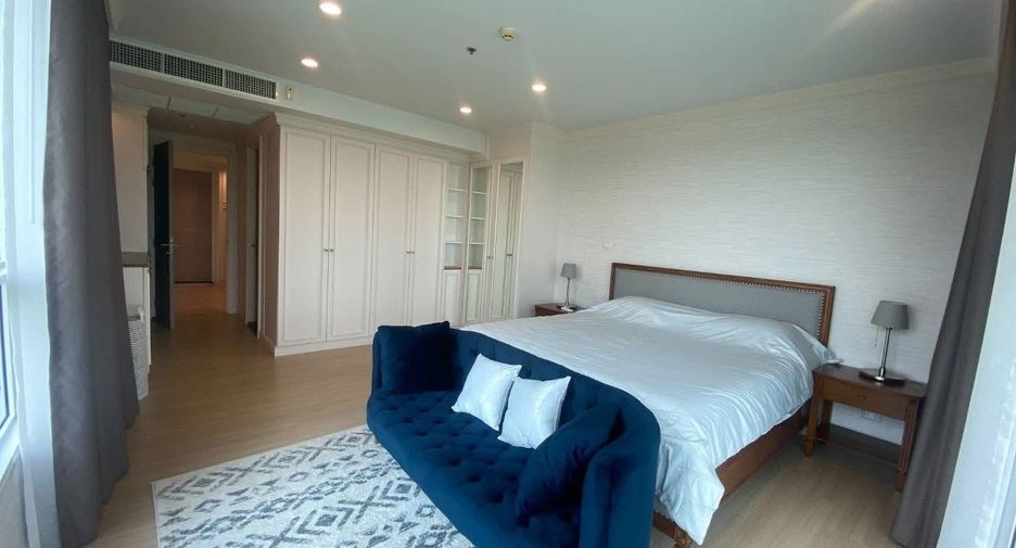 Wohnung zur Miete mit 3 Zimmer in Yan Nawa, Bangkok