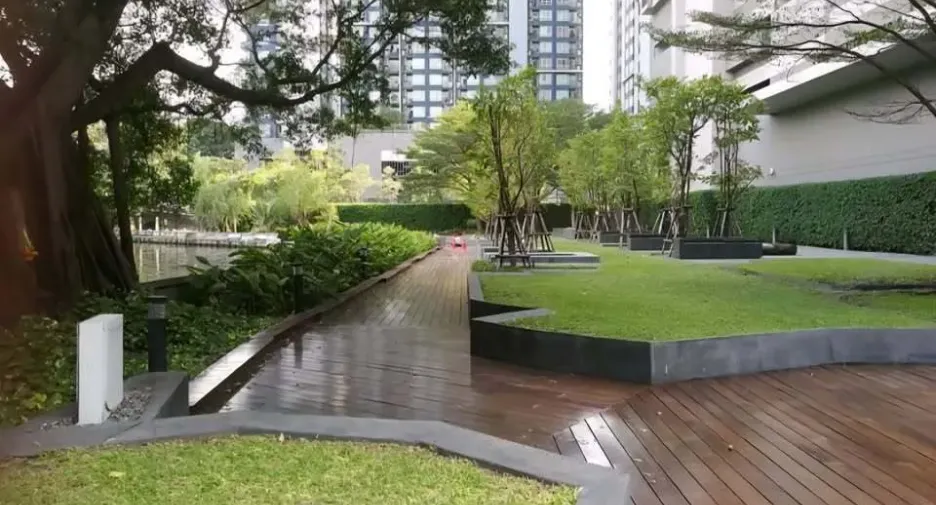 For rent 2 bedrooms condo in Watthana, Bangkok