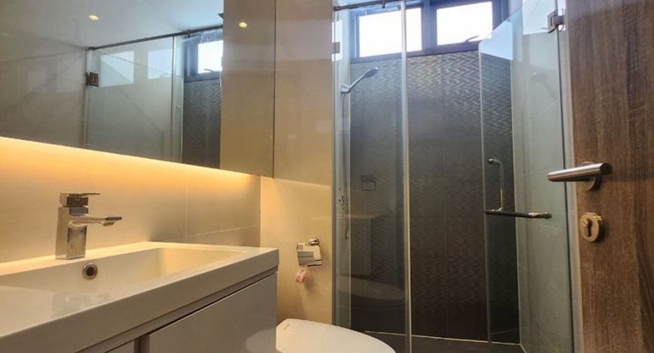 Wohnung zur Miete mit 2 Zimmer in Phra Khanong, Bangkok