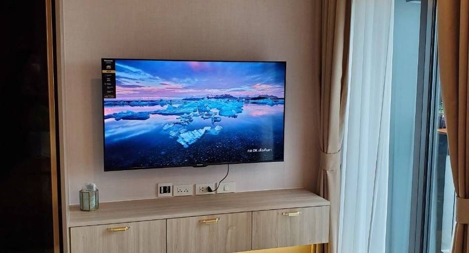 For rent 1 bed condo in Pathum Wan, Bangkok