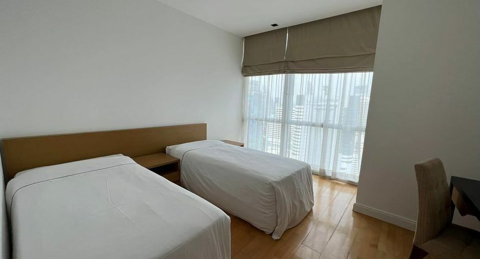 For rent 4 ベッドルーム condo in Pathum Wan, Bangkok