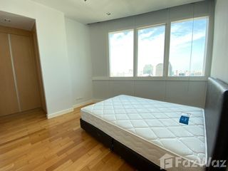 Condo en alquiler de 3 habitaciones en Khlong Toei, Bangkok