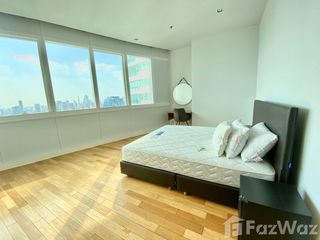 Condo en alquiler de 3 habitaciones en Khlong Toei, Bangkok