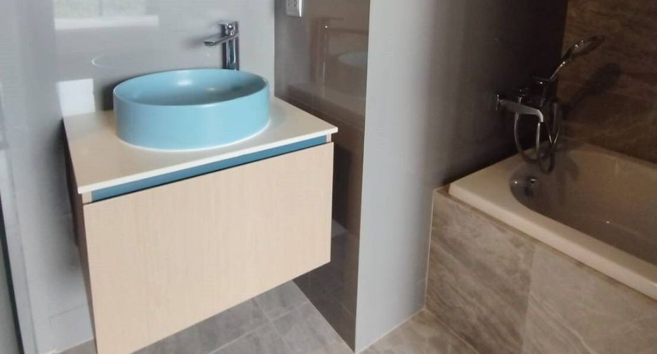 For rent 2 bedrooms condo in Suan Luang, Bangkok