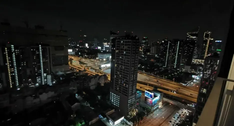 出租 2 卧室 公寓 在 Huai Khwang, 曼谷